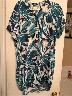 H&M Teal and White Tropical Button-Down Shirt